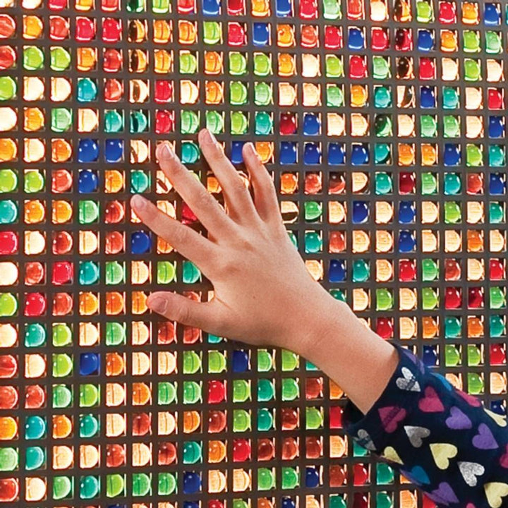 SouthpawMiniMarblePanel_1- in details,close up hand