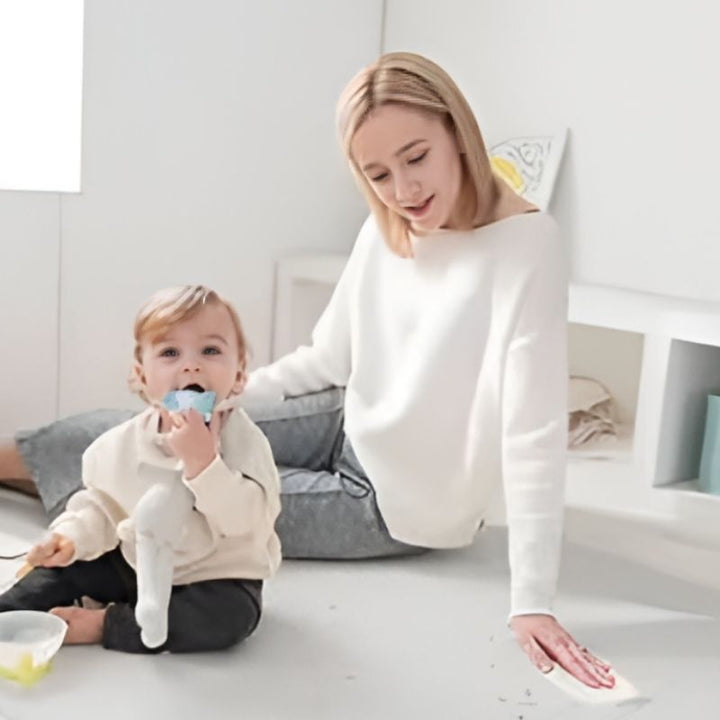 Licoco Clean Roll Playmat Plus (Single Coating) - Gray 200x140 - Close Up View Mom and Child 
