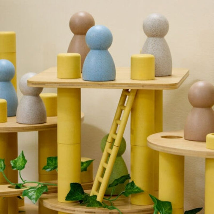 TTS Alice Sharp's Eco Build a World 86pcs - Close Up View Ladder Showcase