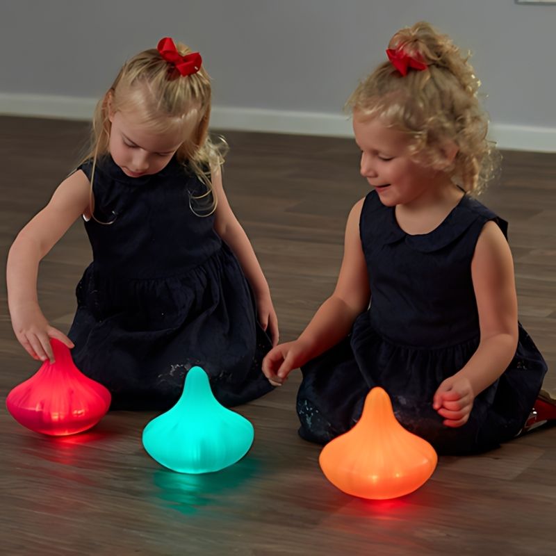 TTS Light Up Twist and Turn Spinning Tops - Collaboration Play Two Girls

