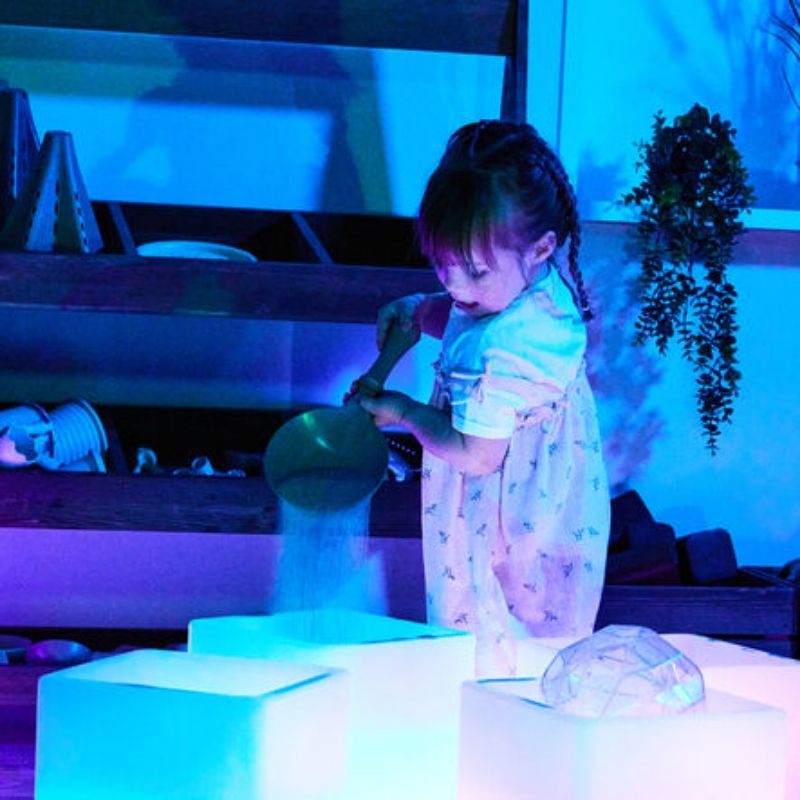 TTS Messy Play Glow Cube - Set of 4 Child Active Play Indoor Pouring Water