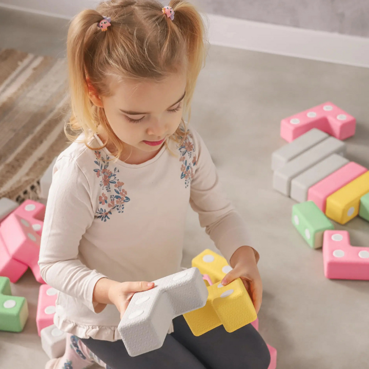 TUKIRegularMagneticBlocksSet-48ElementsGirlChildPlay
