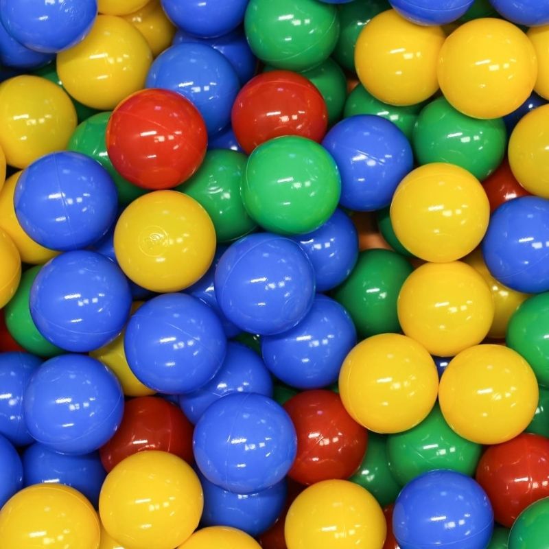 IGLU Ball Pit Balls in multicolour shown in close-up, 500-piece set for tactile sensory exploration and gross motor play