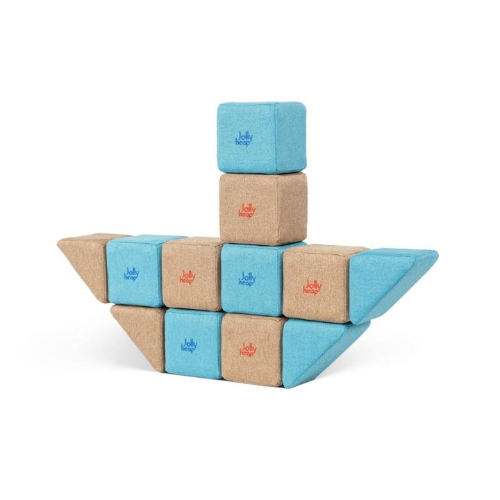 JollyHeap Pixi magnetic building blocks arranged into a boat shaped structure with a raised mast
