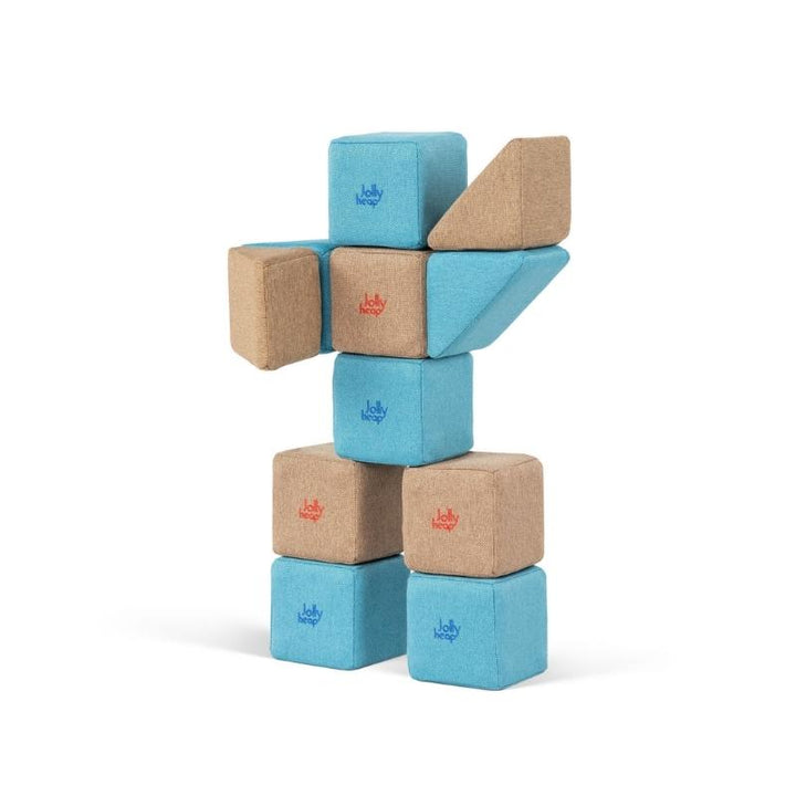 JollyHeap Pixi soft magnetic blocks arranged into an alternate humanoid robot shaped figure